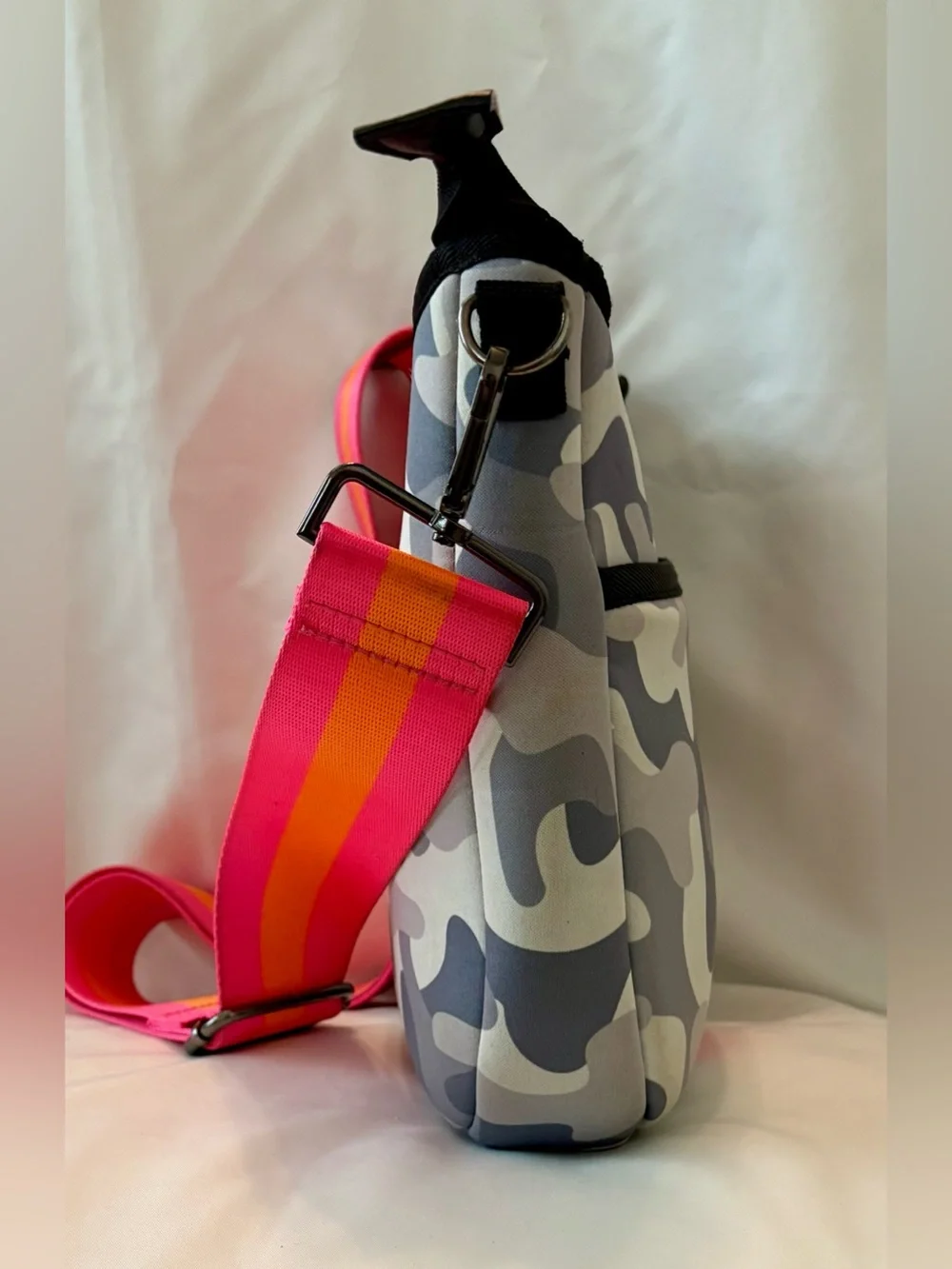 Haute Shore Jeri Rise | Mini Camo Neoprene Crossbody - Picture 3 of 9